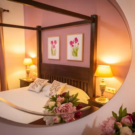 Les Nines בית נופש *