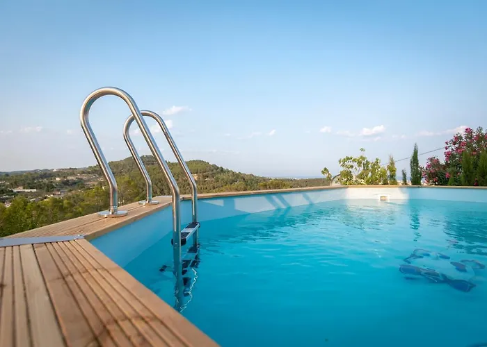 Les Nines 度假居 *